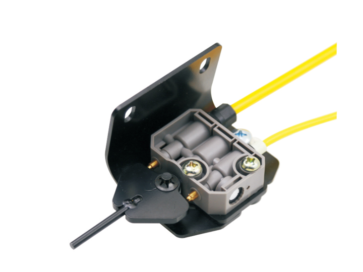 UD height valve assembly